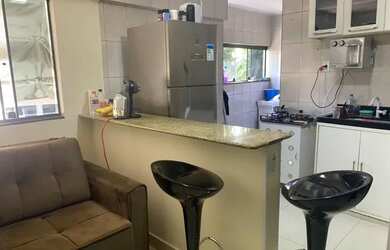 Imagem: O apartamento possui 1 Dormitório, 1 Banheiro, 1 Vaga na garagem