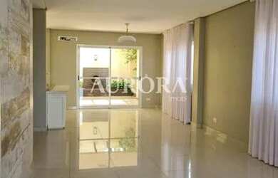 Imagem: A casa em condomínio possui 3 Dormitórios, 4 Banheiros, 230m²