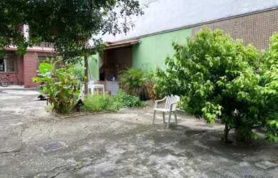 Imagem 4: Casa com piscina com 500 metros de área territorial ampla para receber...