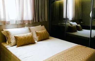 Imagem: O apartamento possui 2 Dormitórios, 1 Banheiro, 1 Vaga na garagem