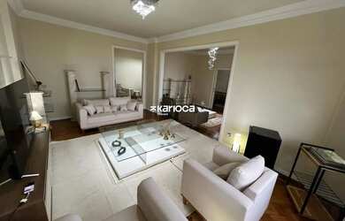 Imagem: O apartamento possui 4 Dormitórios, 4 Banheiros, 1 Vaga na