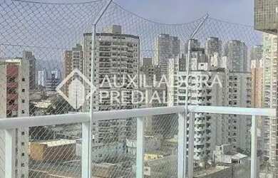 Imagem: O apartamento na cobertura possui 3 Dormitórios, 2 Banheiros