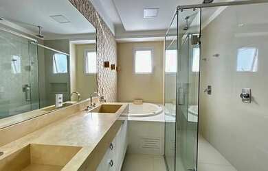 Imagem 10: Apartamento à venda no Centro de Balneário Camboriú-SC, 4 suítes e...