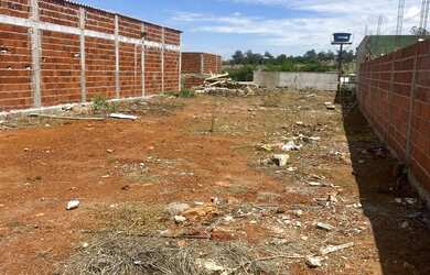 Imagem: O terreno possui 300m² de Área e está localizado em Recanto