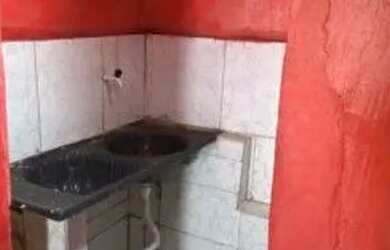 Imagem: A casa possui 1 Dormitório, 1 Banheiro, 40m² de Área e está