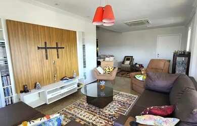 Imagem: O apartamento possui 2 Dormitórios, 5 Banheiros, 2 Vagas na