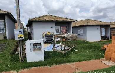 Imagem: A casa possui 2 Dormitórios, 1 Banheiro, 160m² de Área e