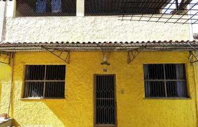 Imagem: A casa possui 2 Dormitórios, 2 Banheiros, 1 Vaga na garagem