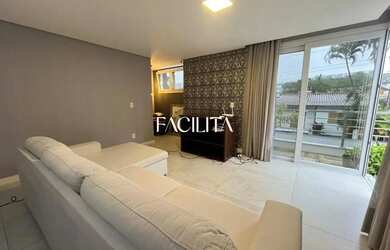 Imagem: A casa possui 3 Dormitórios, 4 Banheiros, 2 Vagas na garagem