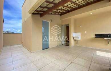 Imagem: O apartamento na cobertura possui 3 Dormitórios, 2 Banheiros