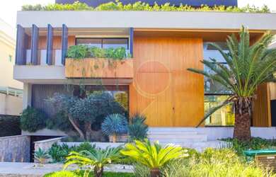 Imagem 2: CASA À VENDA CONDOMÍNIO SANTA MÔNICA JARDINS 6 SUÍTES ALTO PADRÃO...