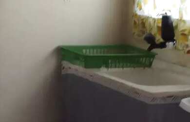 Imagem: A kitnet possui 1 Banheiro e está localizado em Marechal Hermes