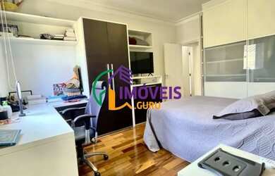 Imagem: A casa em condomínio possui 4 Dormitórios, 5 Banheiros, 4