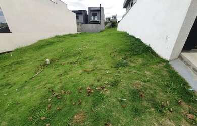 Imagem: O terreno possui 150m² de Área e está localizado em Villas