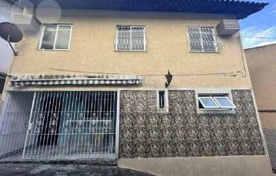 Imagem: A casa possui 3 Dormitórios, 3 Banheiros, 1 Vaga na garagem