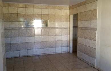 Imagem 1: Alugo Casa 2 quartos Jardim Lago Azul Novo Gama GO muito espaçosa