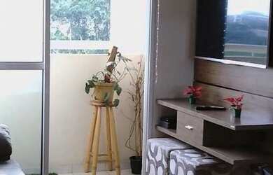 Imagem: O apartamento possui 2 Dormitórios, 1 Banheiro, 1 Vaga na garagem