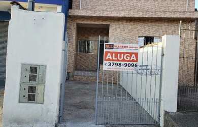 Imagem: A casa possui 2 Dormitórios, 1 Banheiro, 1 Vaga na garagem