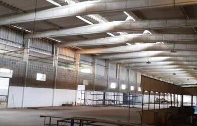 Imagem 14: Galpão com 2.400 m² mais área livre às margens da Rodovia BR 101 em...