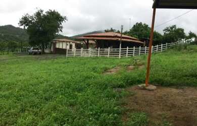 Imagem: A fazenda possui Ar-condicionado e está localizado em Tanquinho