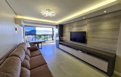 Imagem: O apartamento possui 3 Dormitórios, 2 Banheiros, 2 Vagas na