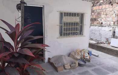 Imagem: A casa possui 2 Dormitórios, 1 Banheiro e está localizado