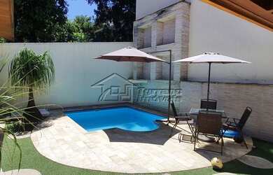 Imagem: A casa em condomínio possui 3 Dormitórios, 3 Banheiros, 2