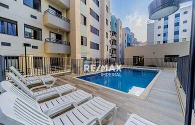 Imagem: O apartamento possui 2 Dormitórios, 1 Banheiro, 1 Vaga na garagem