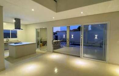 Imagem: A casa em condomínio possui 3 Dormitórios, 4 Banheiros, 4