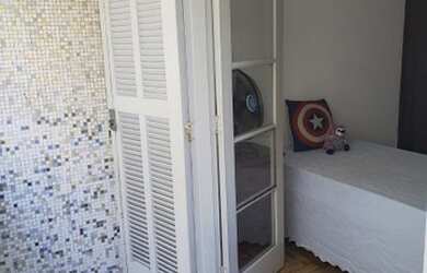 Imagem: O apartamento possui 1 Dormitório, 1 Banheiro, 1 Vaga na garagem