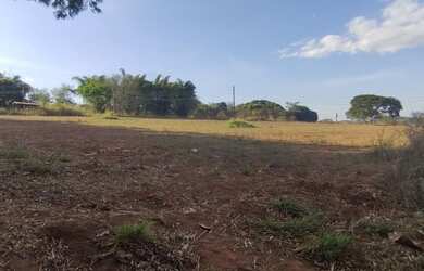 Imagem: O terreno possui 47.115m² de Área e está localizado em Vale