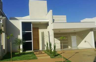 Imagem: A casa em condomínio possui 3 Dormitórios, 4 Banheiros, 2