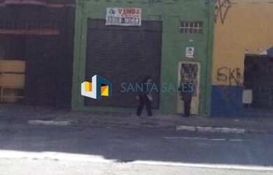 Imagem: O depósito possui 1 Vaga na garagem e 350m² de Área e está