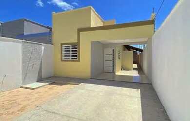 Imagem: A casa possui 3 Dormitórios, 4 Banheiros, 130m² de Área e