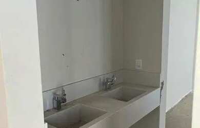 Imagem: A casa em condomínio possui 3 Dormitórios, 3 Banheiros, 4