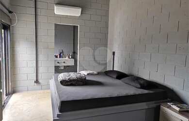 Imagem: A casa em condomínio possui 3 Dormitórios, 2 Banheiros, 4