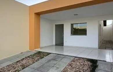 Imagem: A casa em condomínio possui 3 Dormitórios, 2 Banheiros, 2