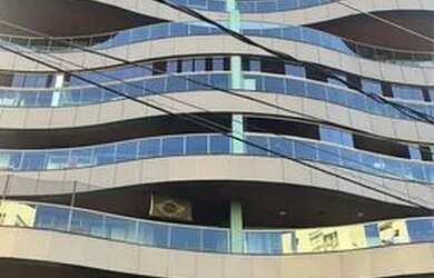 Imagem: O apartamento possui 3 Dormitórios, 3 Banheiros, 2 Vagas na