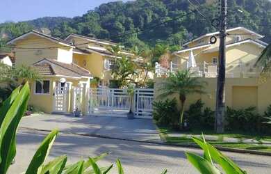 Imagem: A casa em condomínio possui 2 Dormitórios, 4 Banheiros, 1