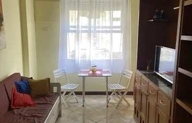 Imagem: O apartamento possui 1 Dormitório, 1 Banheiro, 39m² de Área