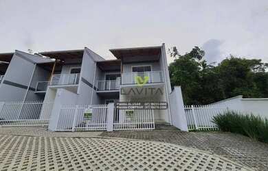 Imagem: A casa em condomínio possui 2 Dormitórios, 3 Banheiros, 2