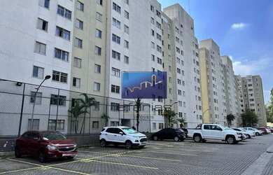 Imagem: O apartamento possui 2 Dormitórios, 1 Banheiro, 1 Vaga na garagem