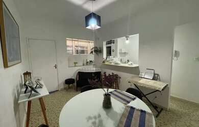 Imagem: O apartamento possui 2 Dormitórios, 1 Banheiro, 46m² de Área