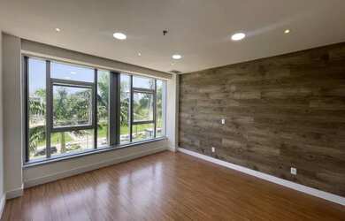 Imagem: O depósito possui 1 Vaga na garagem, 25m² de Área e está