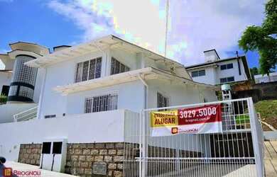 Imagem: O apartamento possui 1 Dormitório, 1 Banheiro e 33m² de Área