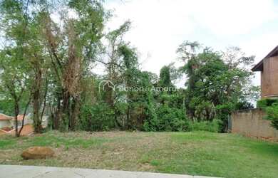 Imagem: O terreno possui 750m² de Área, Imóvel novo e está localizado