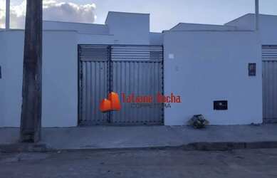 Imagem: A casa possui 2 Dormitórios, 1 Banheiro, 1 Vaga na garagem