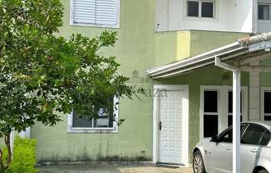 Imagem: A casa em condomínio possui 3 Dormitórios, 2 Banheiros, 2