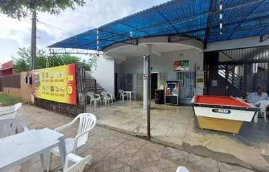 Imagem: A casa possui 3 Dormitórios, 3 Banheiros, 258m² de Área