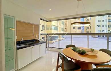 Imagem 4: Imóvel para venda tem 205 metros quadrados com 4 quartos em Praia do...